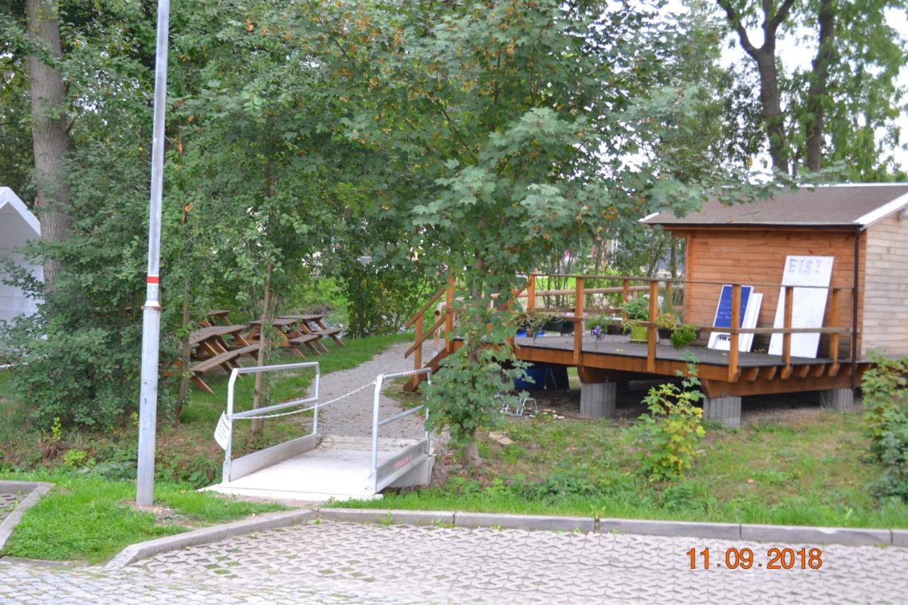 Landgasthaus Queen Victoria Stadtilm Екстер'єр фото